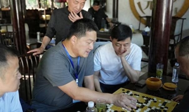 kaiyun体育网-同里杯决赛战成1比1，一场精彩对局引来了哪两位天元赛故友|围甲|刘世振|常昊|王星昊|上海_新浪体育_新浪新闻